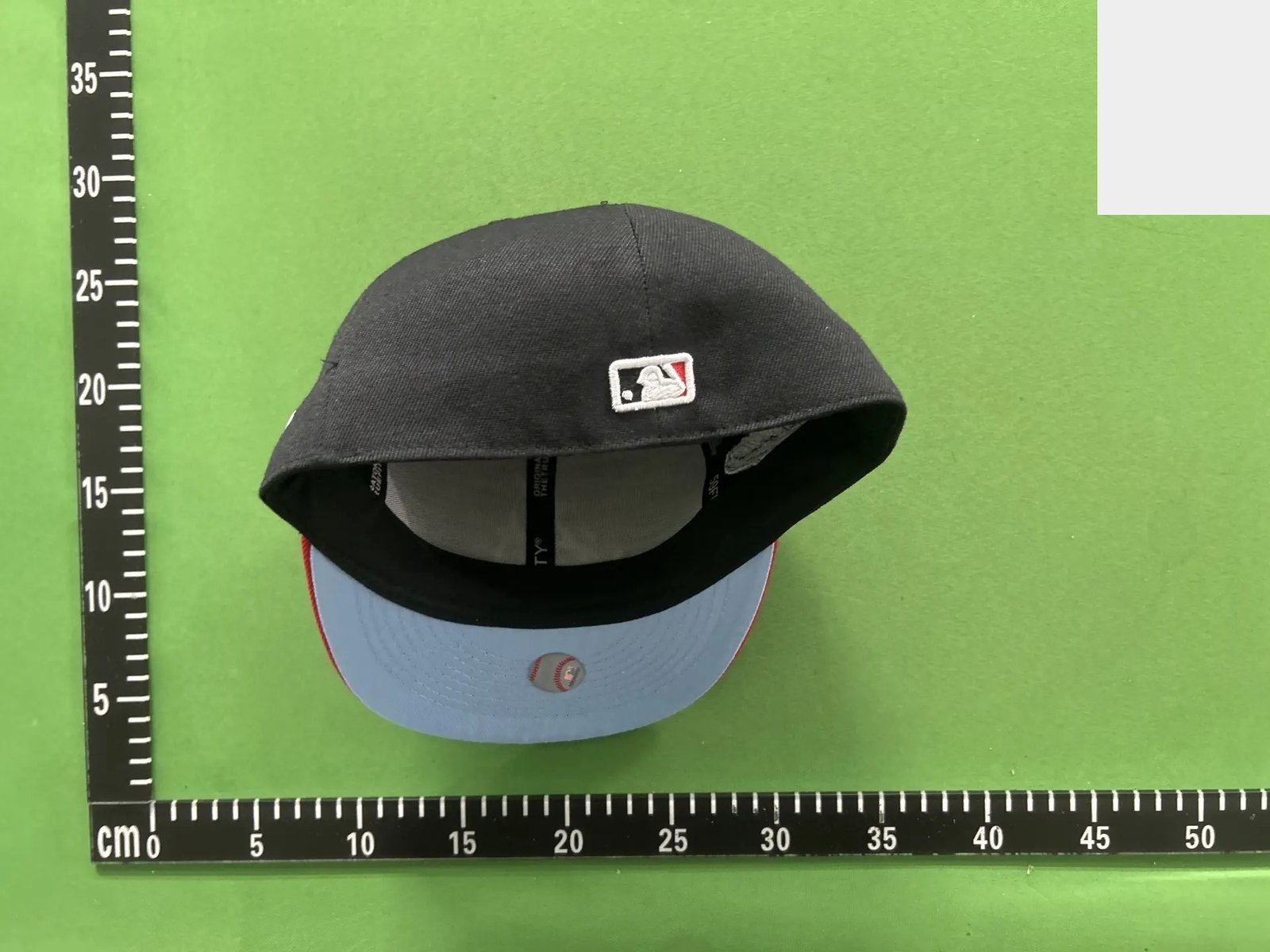 Two-Tone Flat-Brim Cap Collection -5