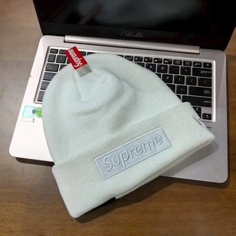 Box Logo Cuff Beanie