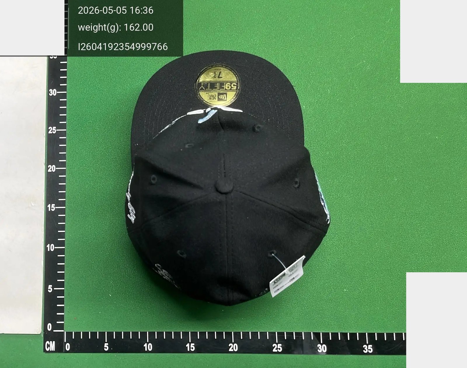 Patch and Letter Flat-Brim Cap -2