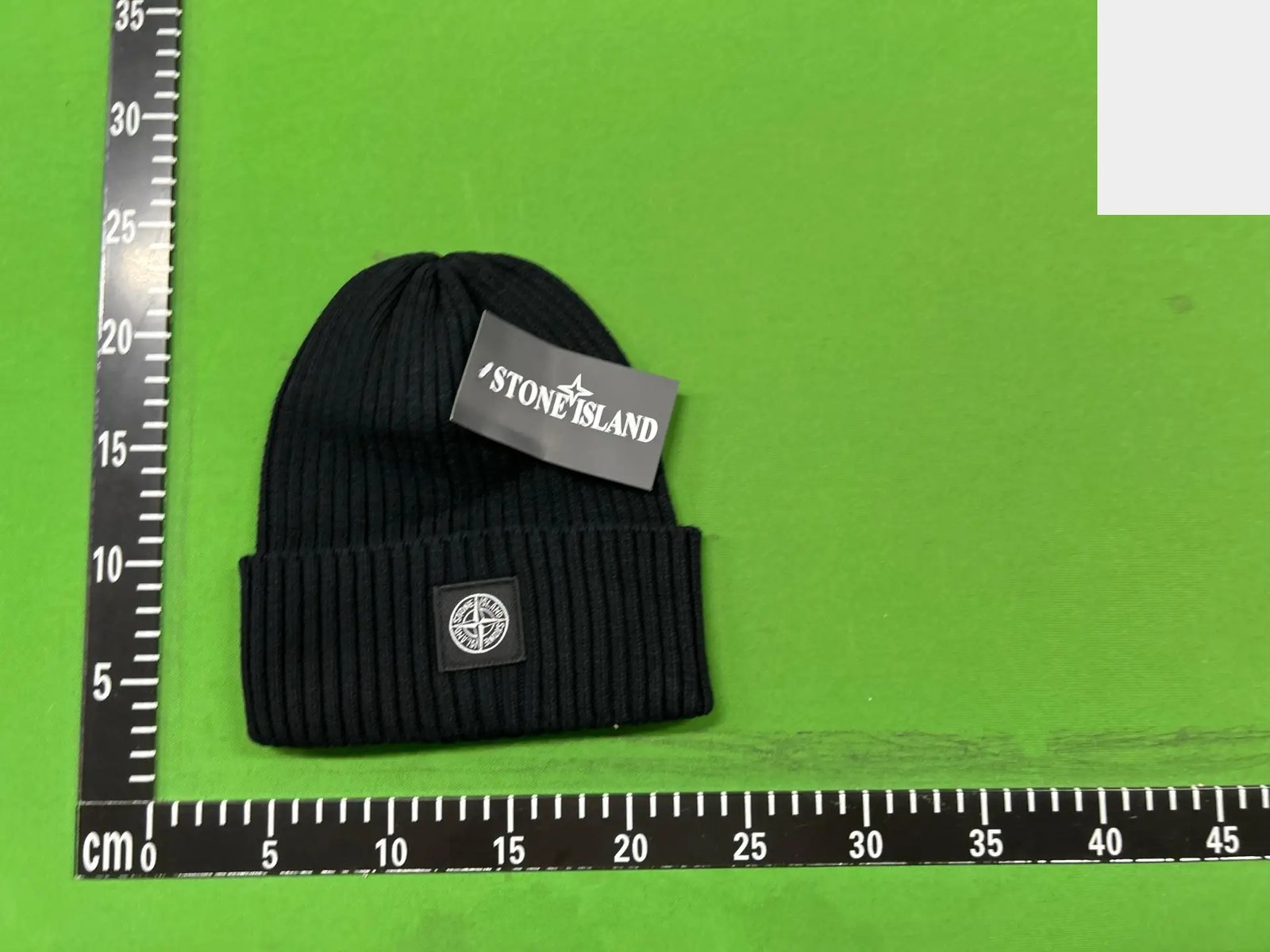 Compass Patch Ribbed Beanie -6