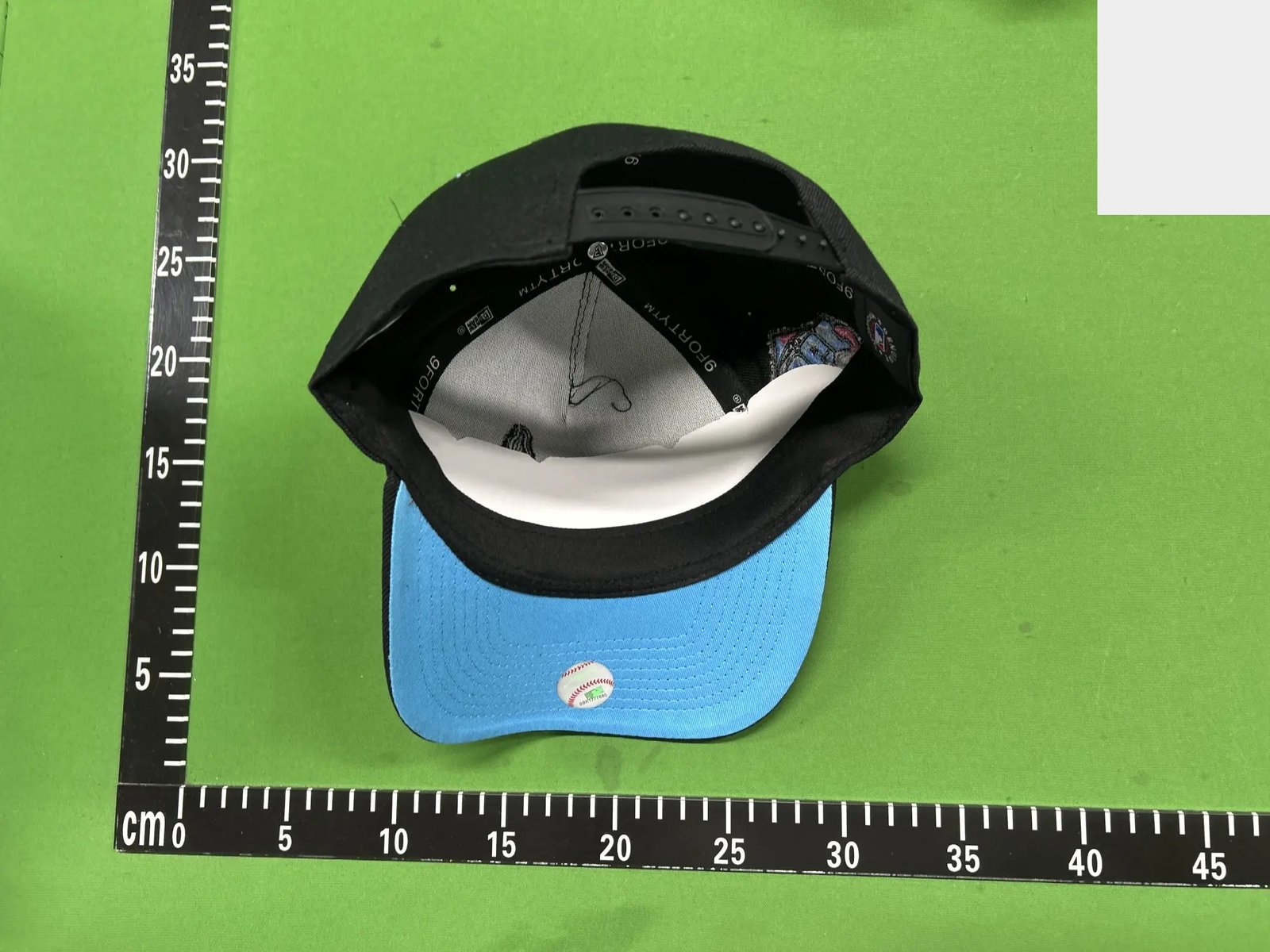Embroidered Flat-Brim Cap -3