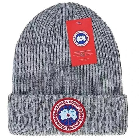 Badge Ribbed Beanie