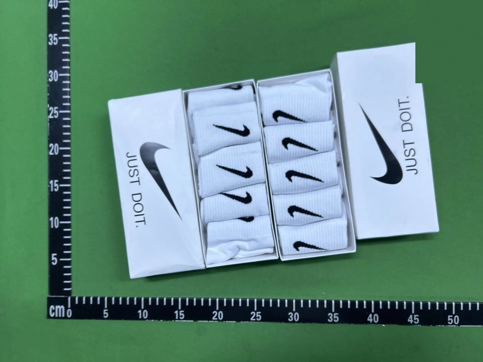 Boxed Low-Cut Sport Socks 2