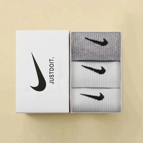 Boxed Ankle Sport Sock Set source image 1