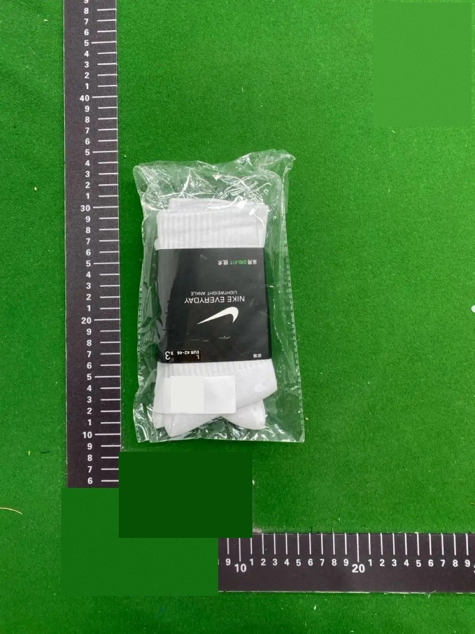 Boxed Emblem Ankle Socks 3