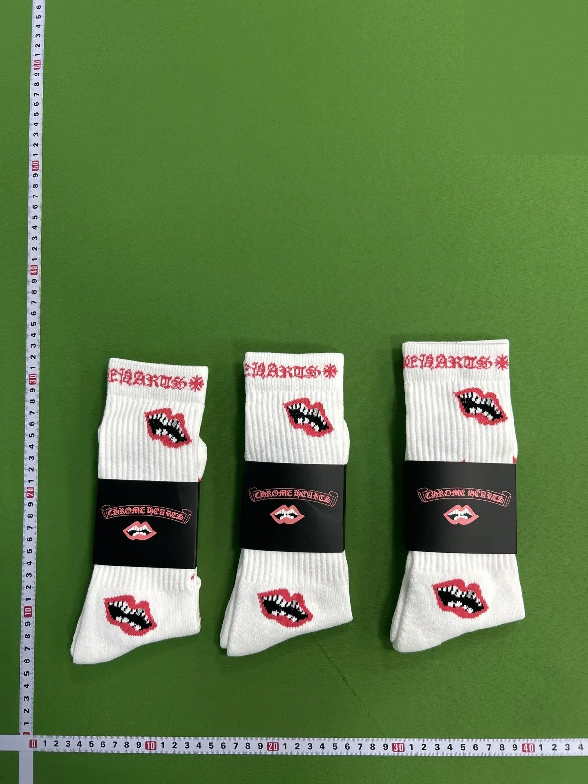 Gothic Letter Crew Socks -2