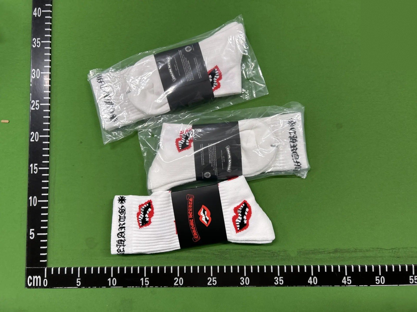 Striped Emblem Crew Socks -2