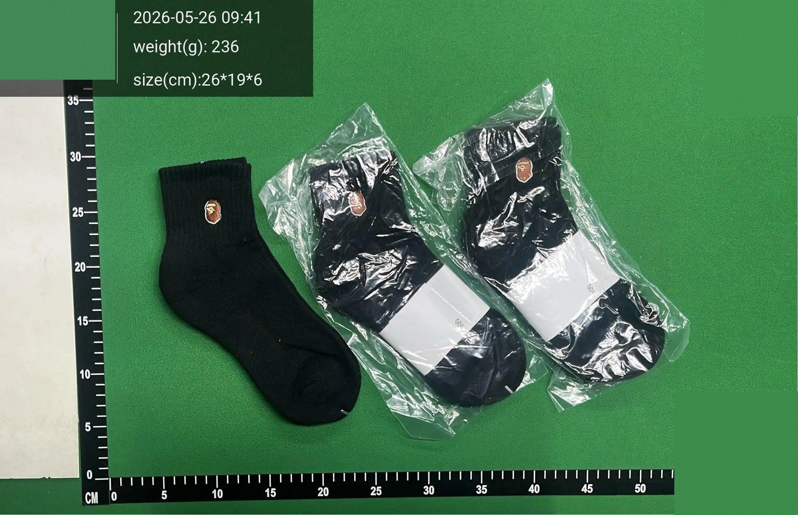 Ape Emblem Crew Socks -2